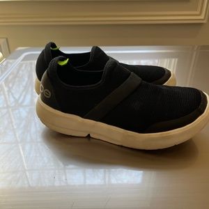 Women’s Oofos Shoes